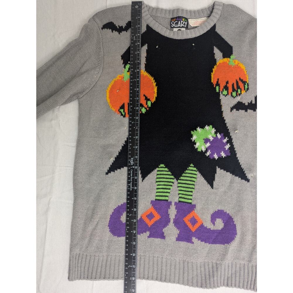 NWT Witch LED Light Up Halloween Crew Neck Sweater - Picture 8 of 9